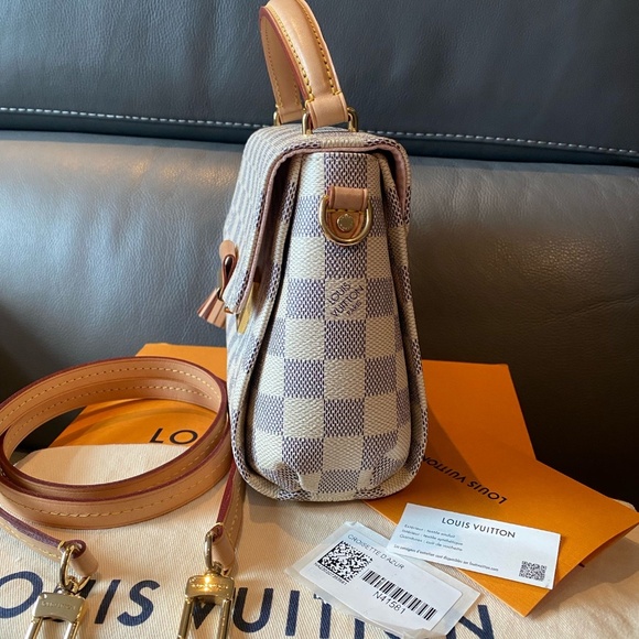 Louis Vuitton Croisette Bag - Picture 6 of 8